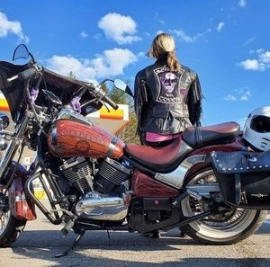 Meet your Posher, Cary